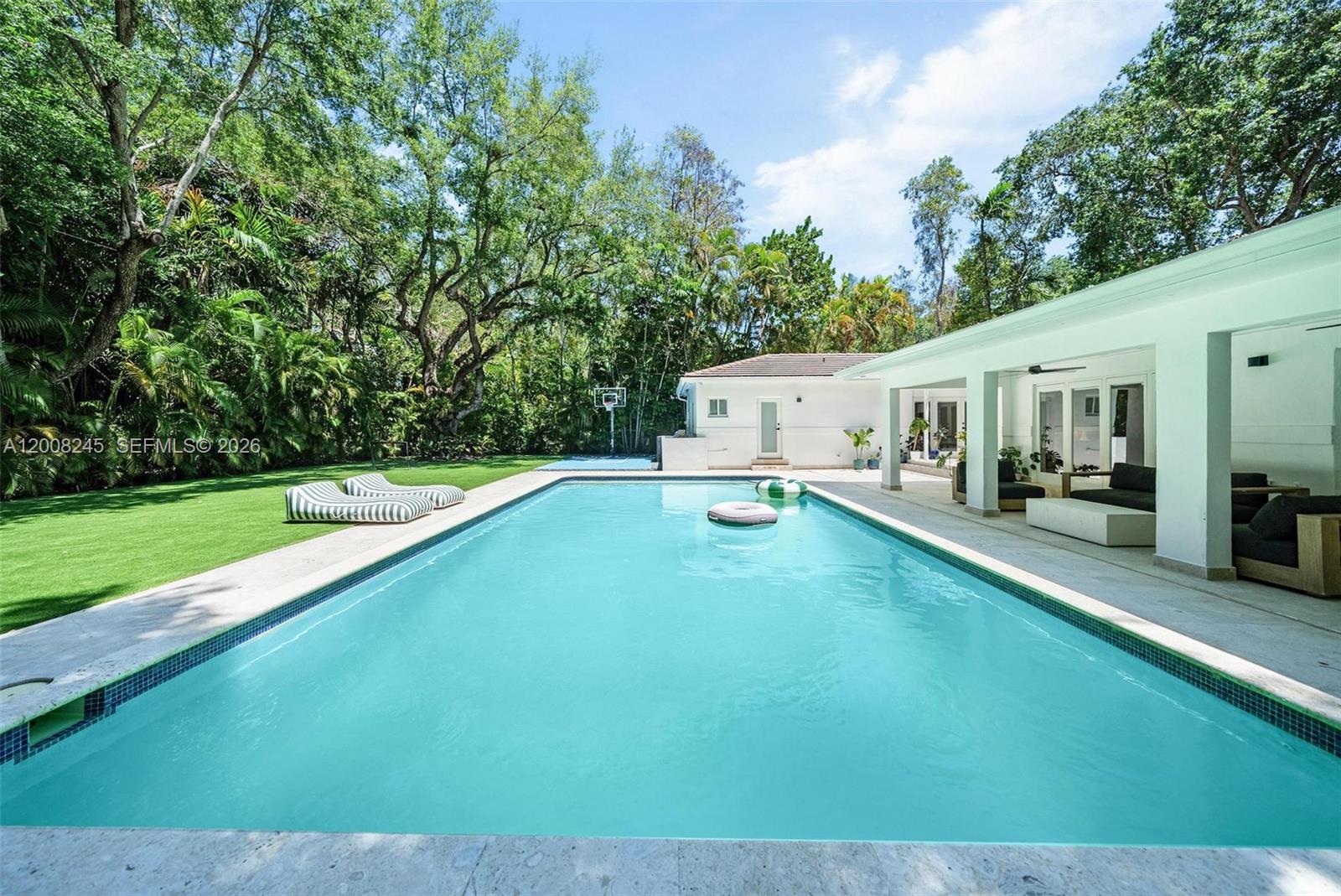 CORAL GABLES BISC BAY SEC - Residential