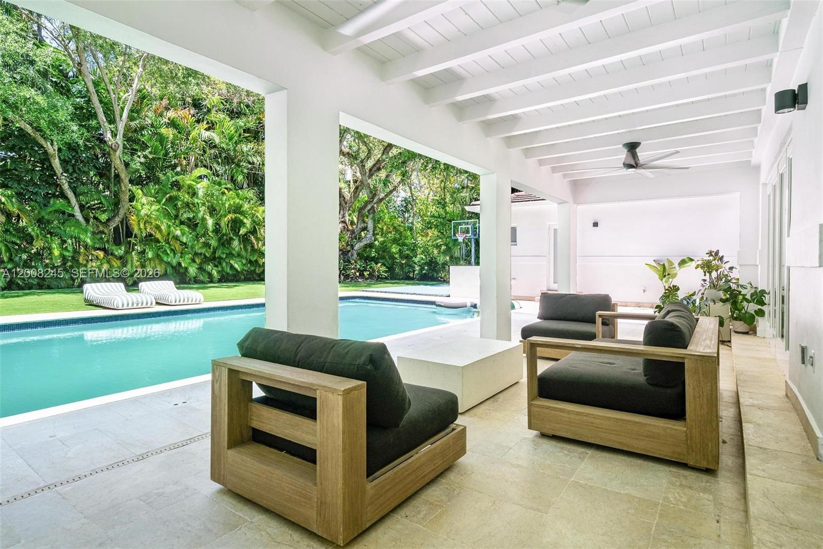 CORAL GABLES BISC BAY SEC - Residential