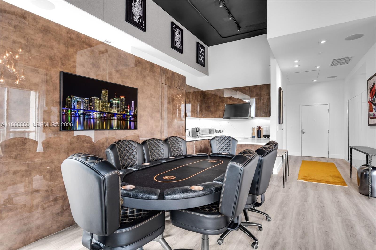 VIZCAYNE NORTH CONDO - Residential