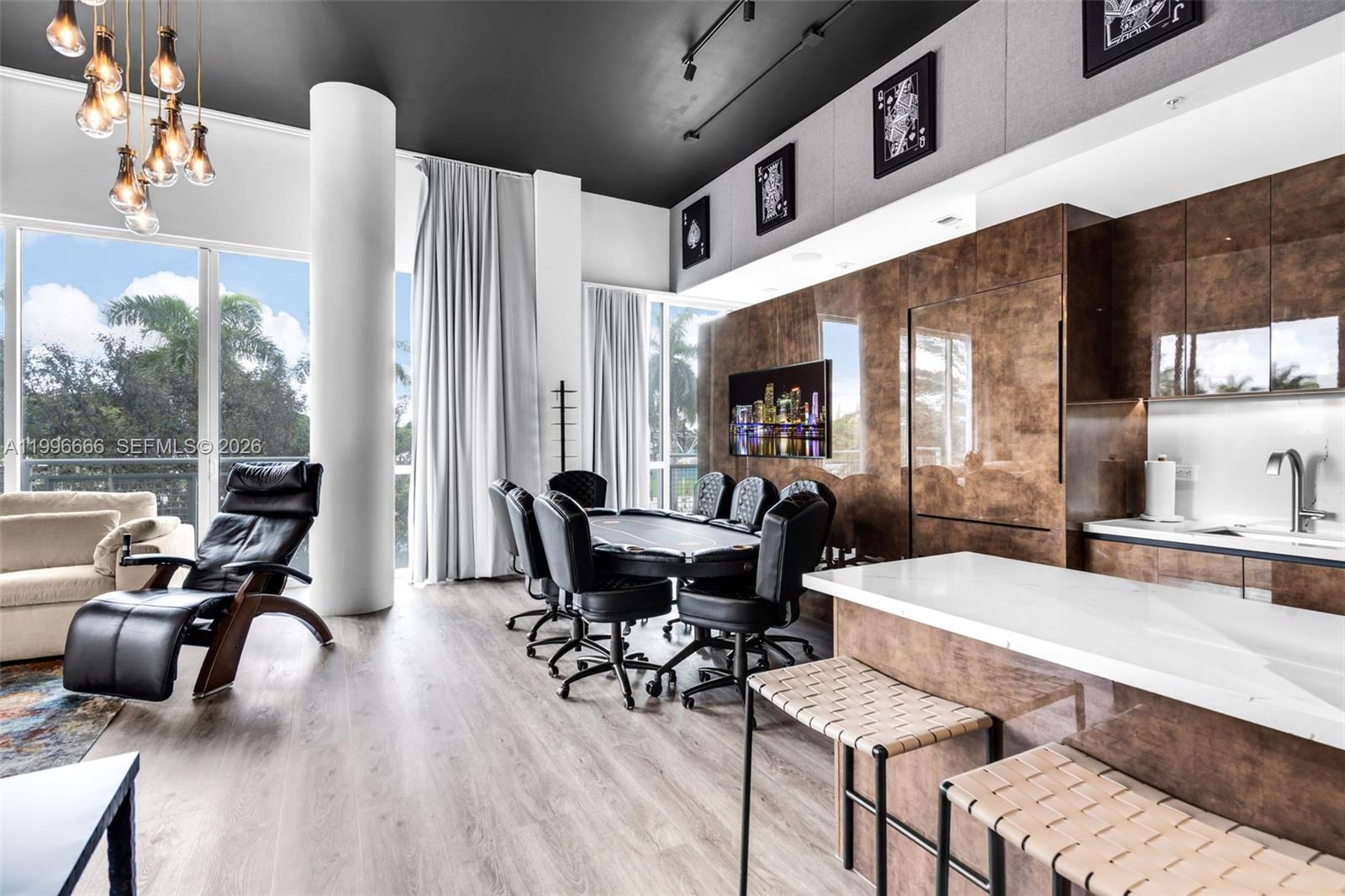 VIZCAYNE NORTH CONDO - Residential