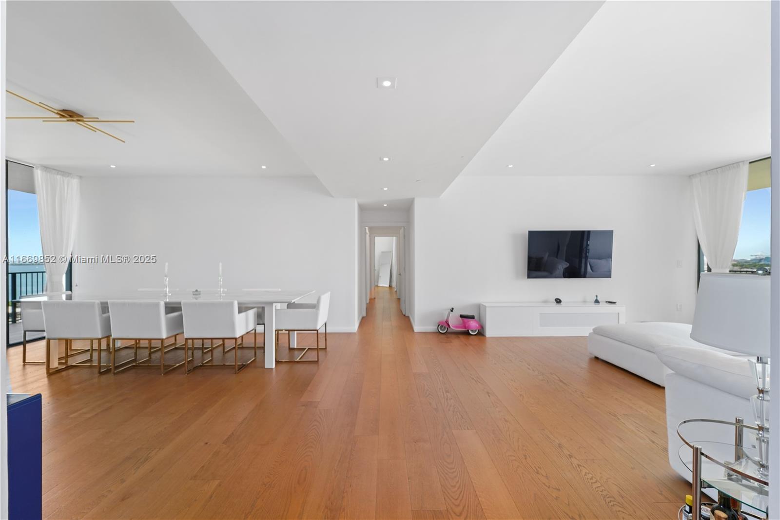 Property for Sale at 1000 Venetian Way 1002, Miami, Broward County, Florida - Bedrooms: 3 
Bathrooms: 3  - $2,500,000