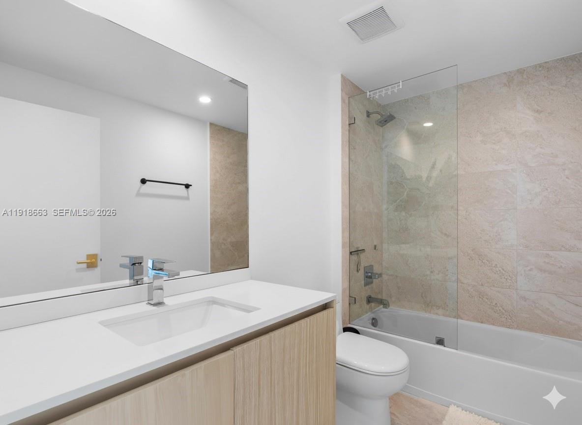 ARIA ON THE BAY CONDO - Residential