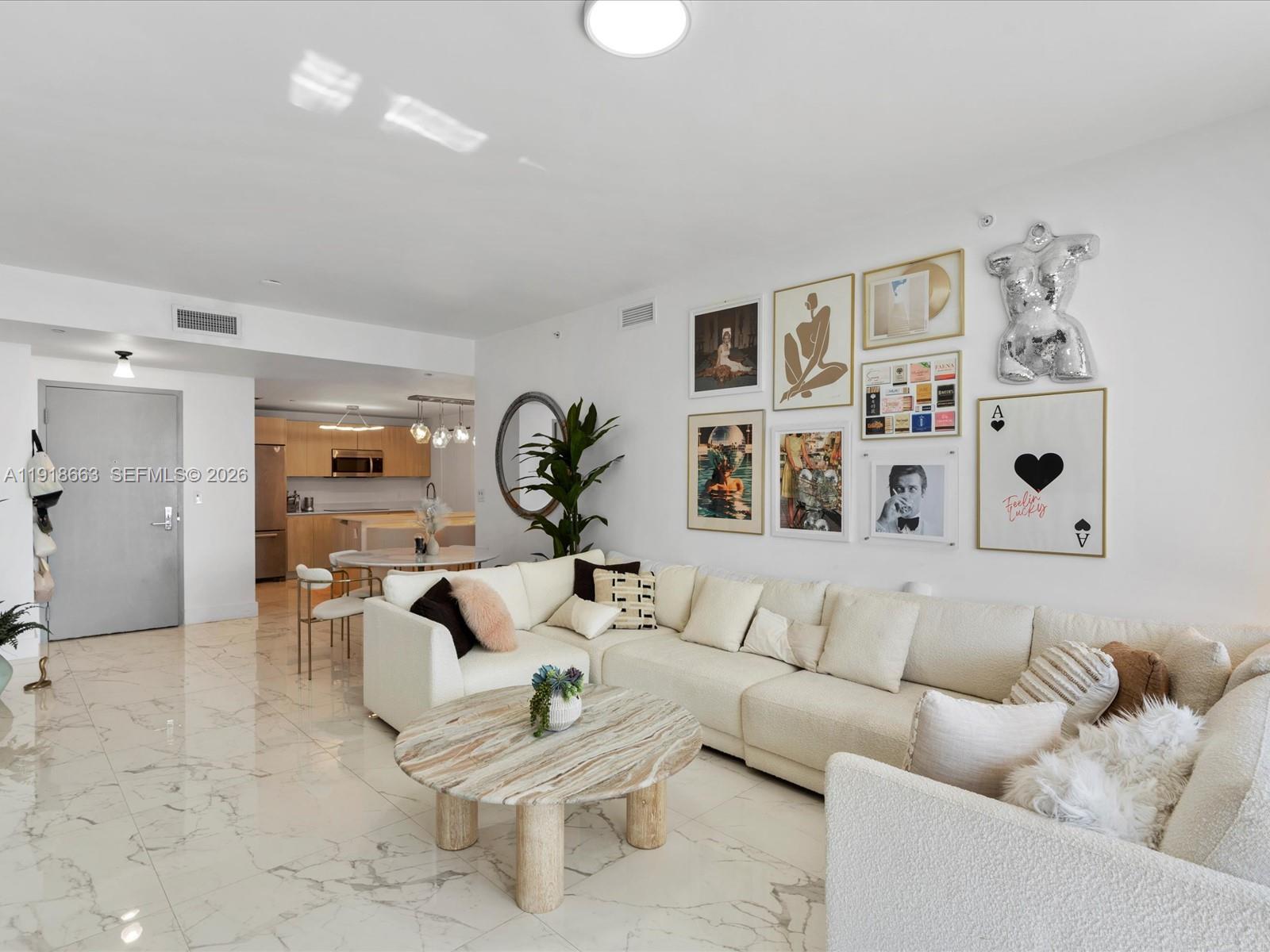 ARIA ON THE BAY CONDO - Residential