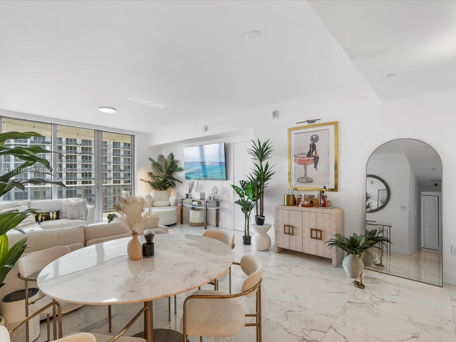 ARIA ON THE BAY CONDO - Residential