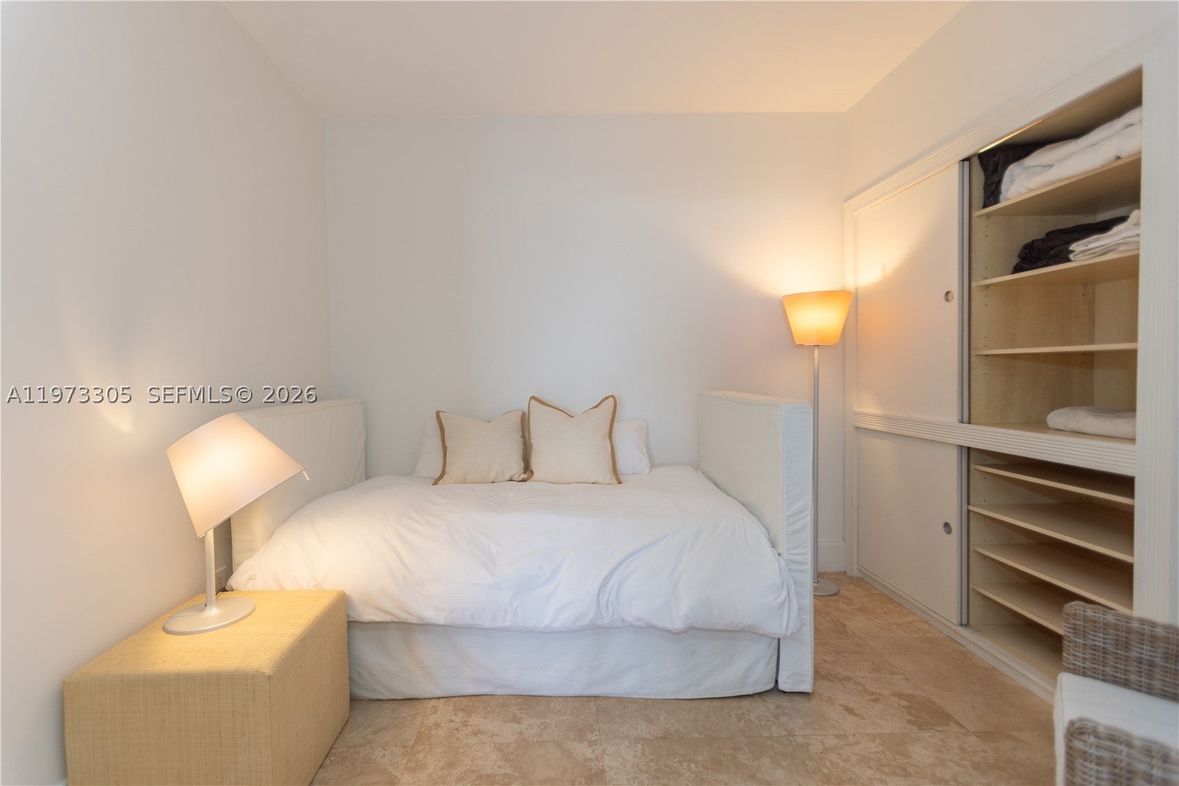 9595 Collins Ave N6-F