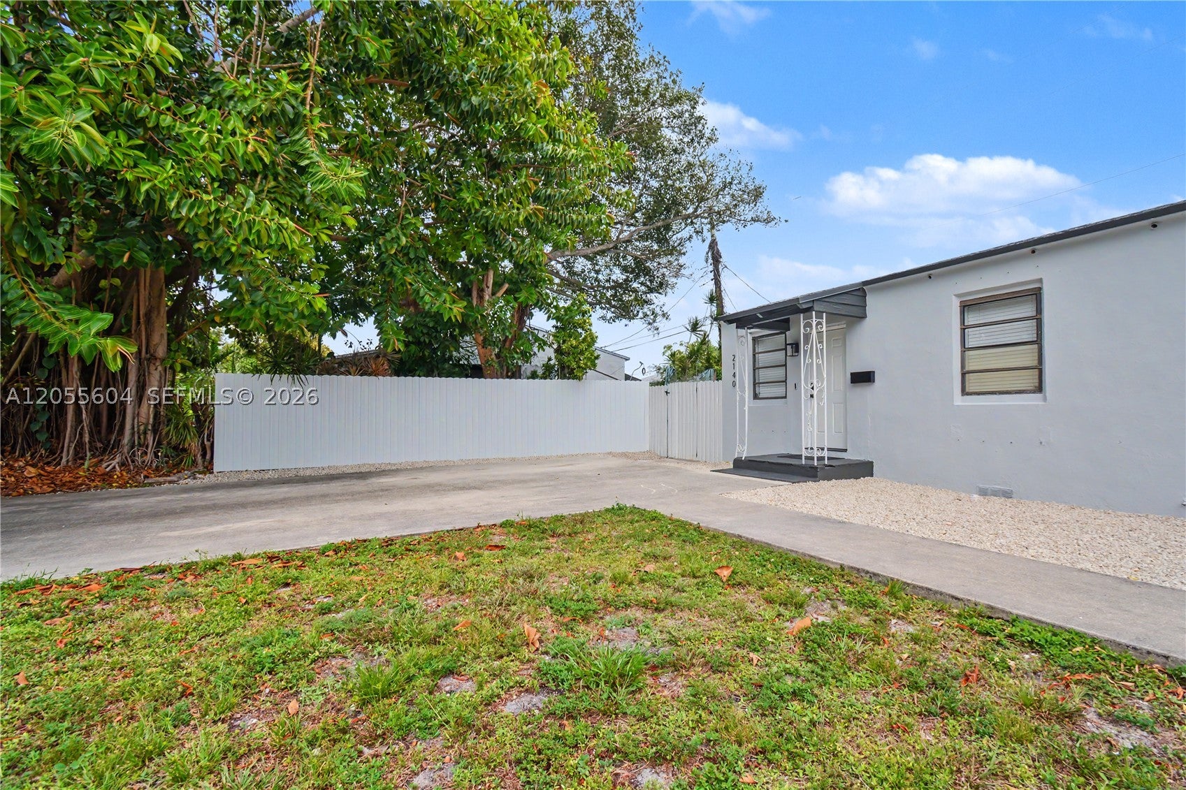 2140 Monroe Ter