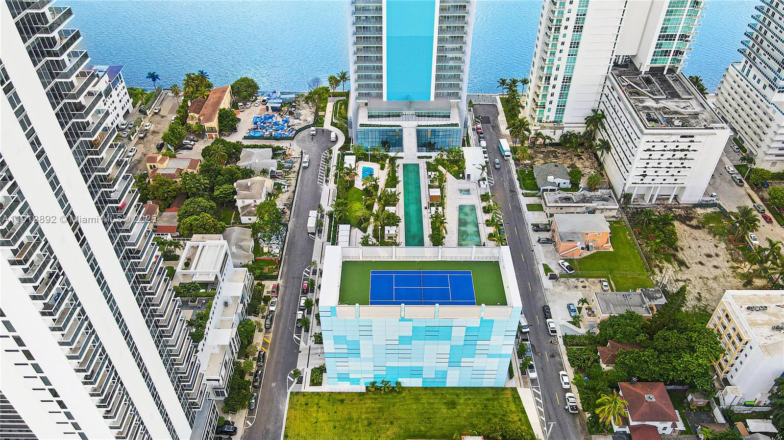 700 NE 26th Ter 3604