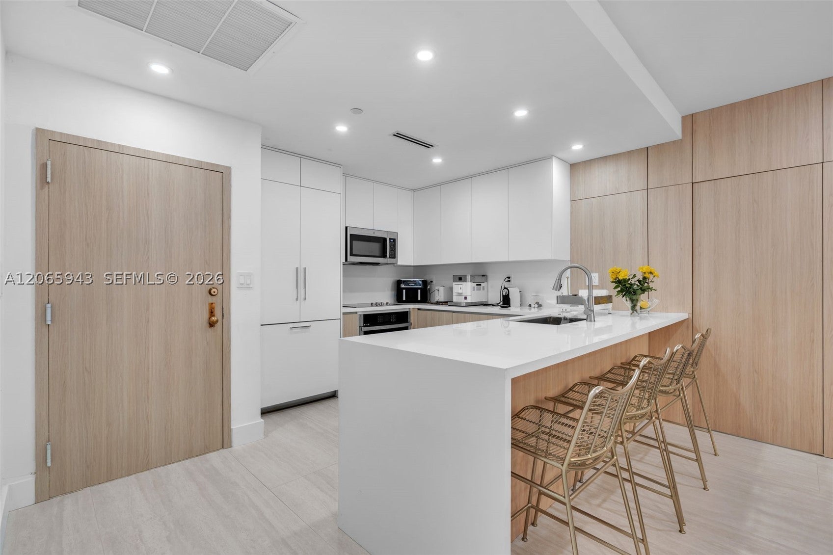 151 Crandon Blvd 138