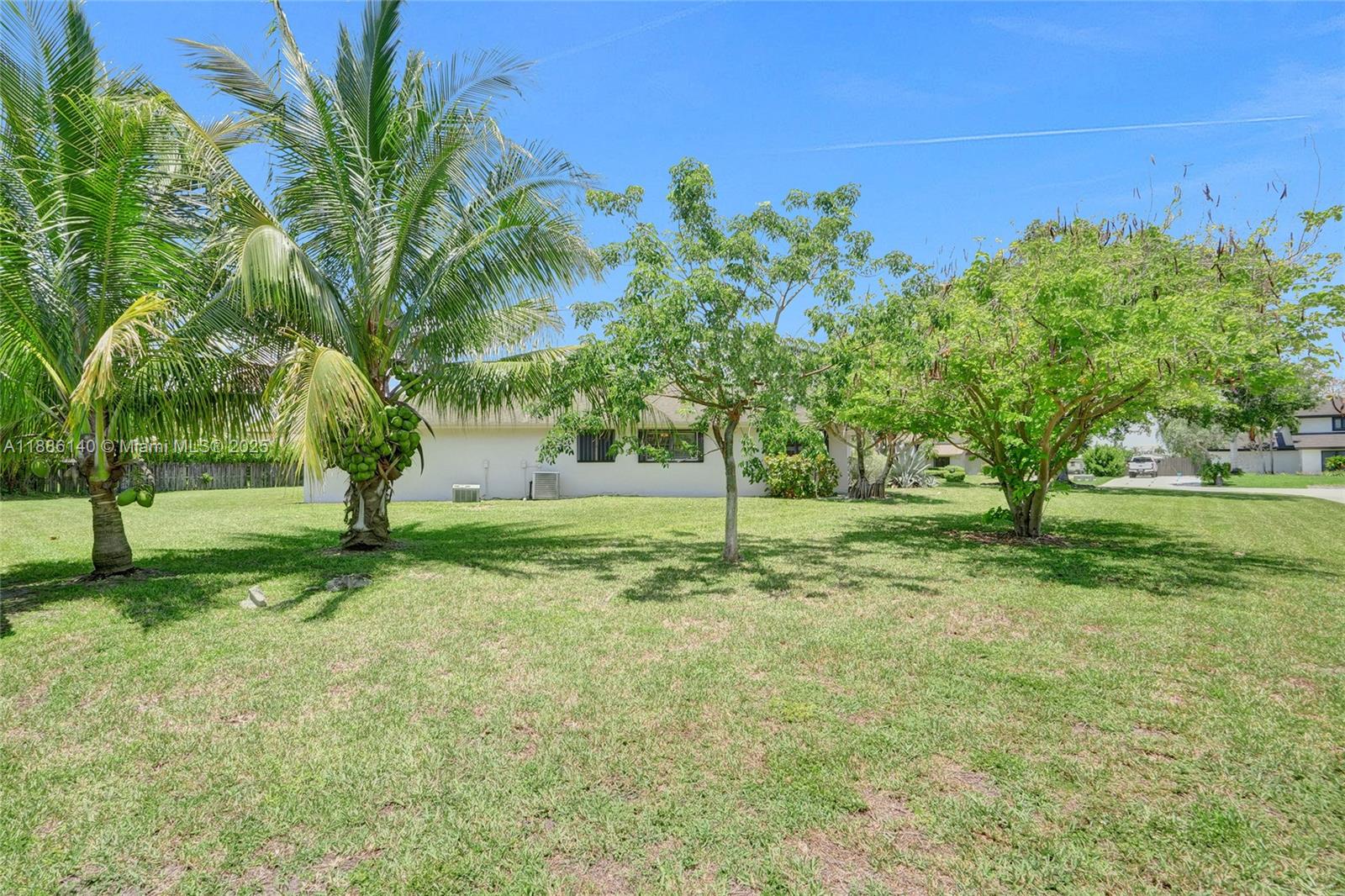 KINGS GROVE - Residential