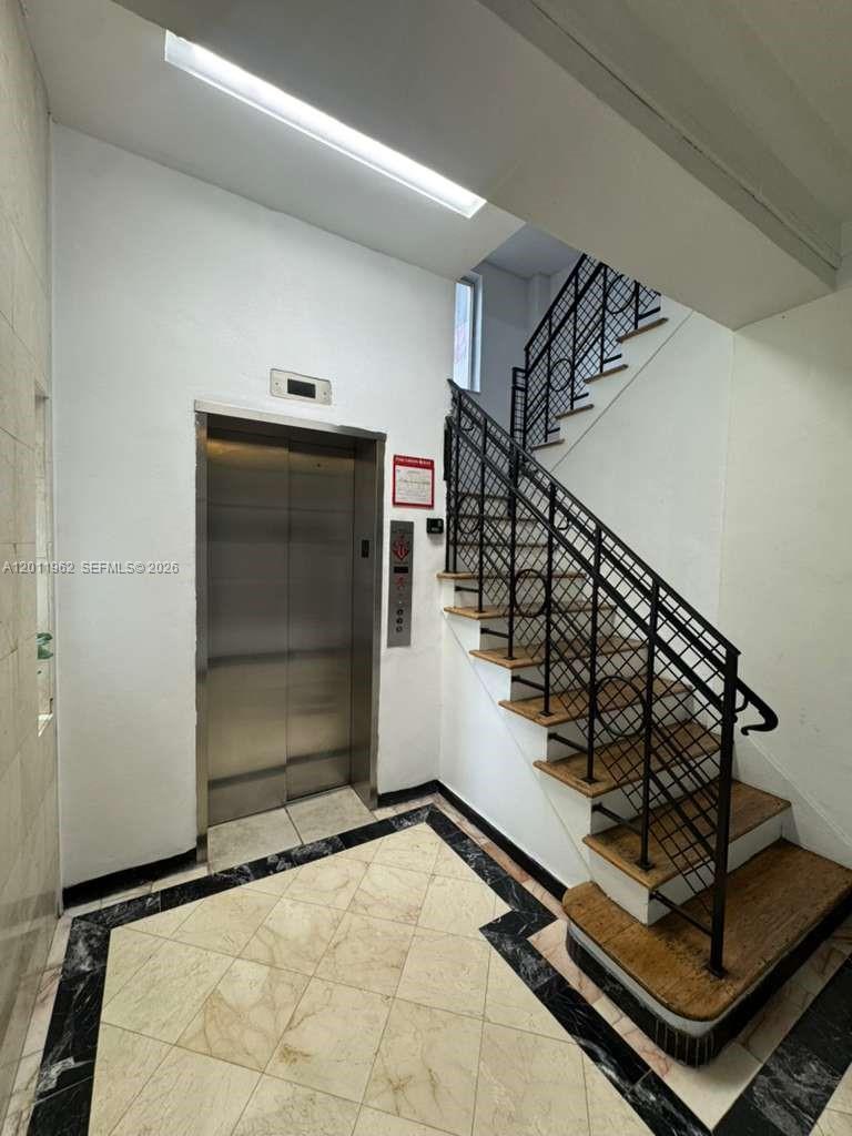 3700 Collins Ave S-309