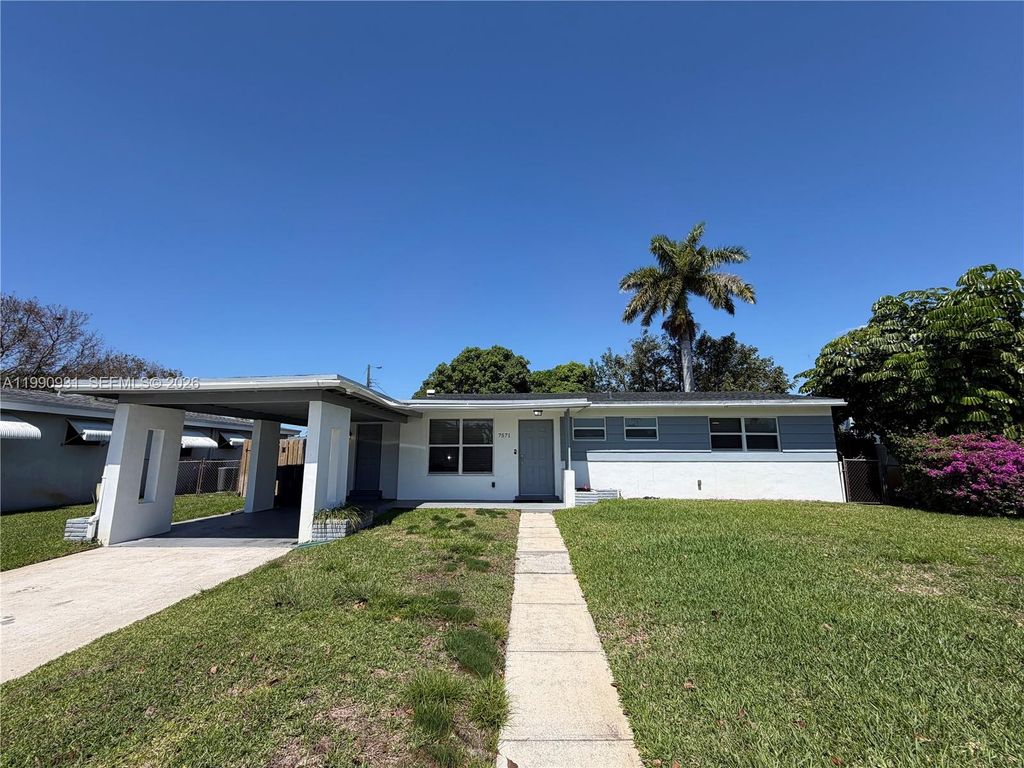 Photo of 7571 Eaton St, Hollywood, FL 33024 (MLS # A11990931)