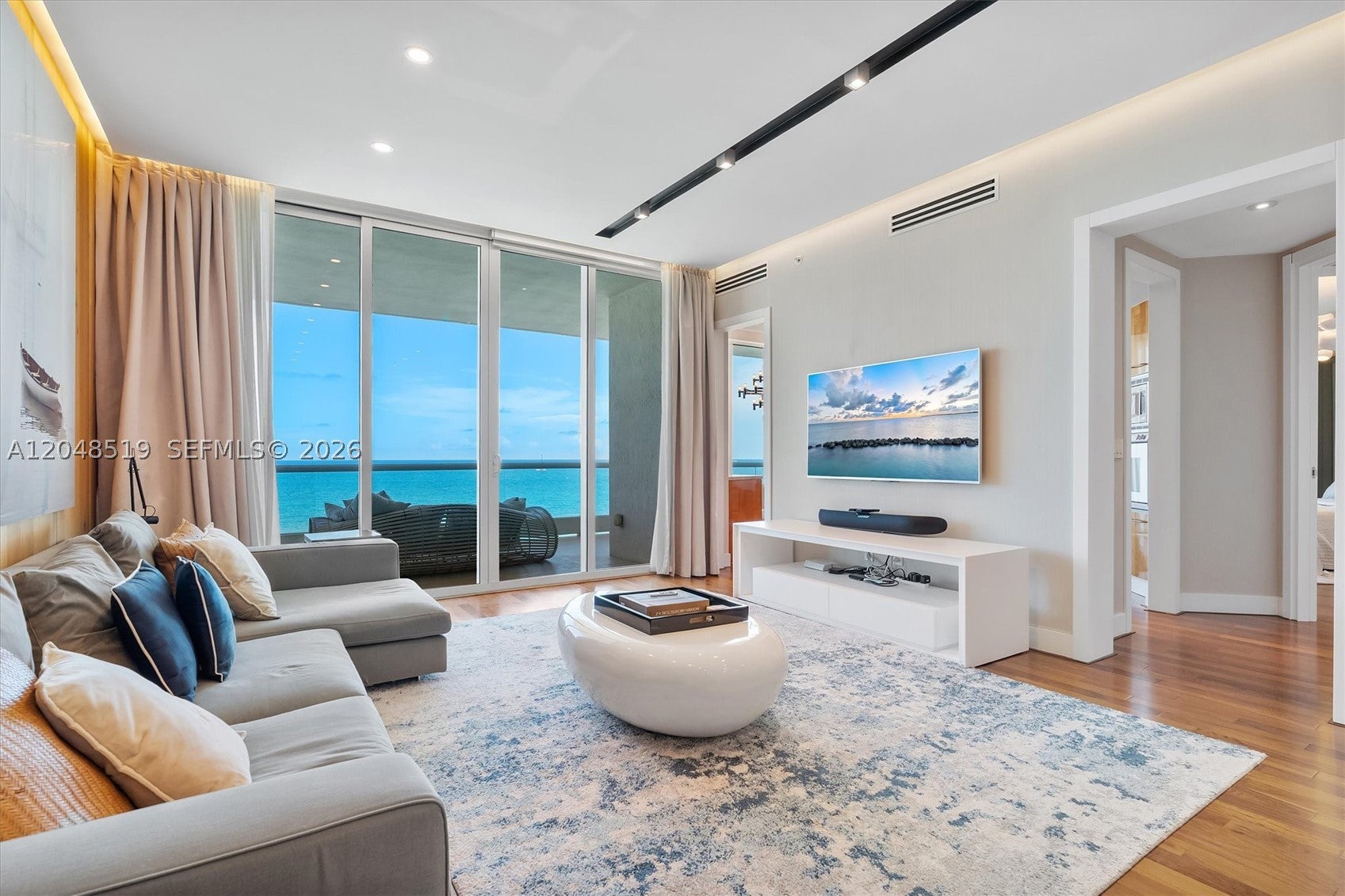 16051 Collins Ave 1102