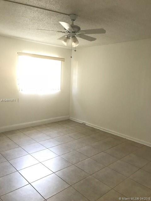 CAMBRIDGE AT CENTURY VILL - Residential