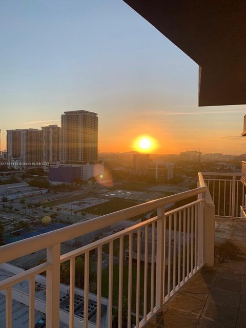 275 NE 18th St 1907 Miami FL 33132