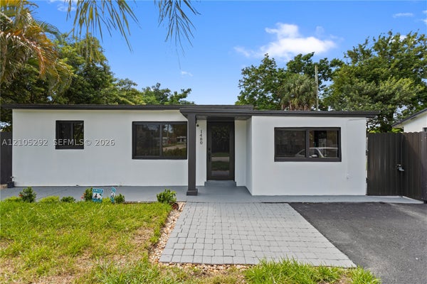 1480 NE 28TH ST, POMPANO BEACH, FL 33064 - Image fe5fcf79d7c6f9f1cc9b1dbf1634bf7c/1370666406