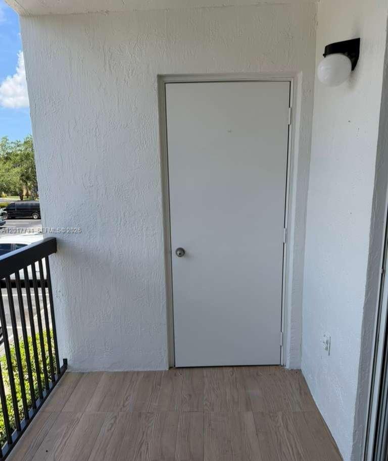 SOUTH PALM PLACE CONDO - Residential