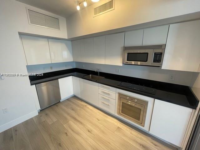 MINT CONDO - Residential Lease