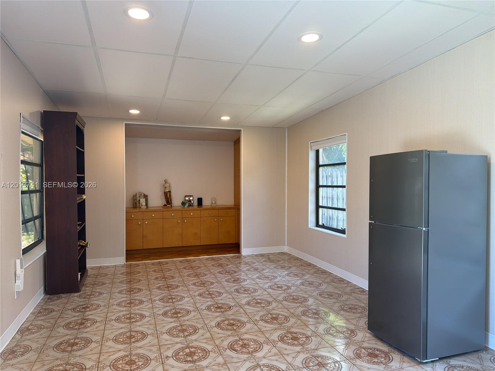 HOLLYWOOD - Residential Lease
