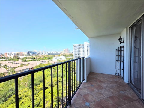 Tiny photo for 2780 NE 183rd St #1111, Aventura, FL 33160 (MLS # A12035349)