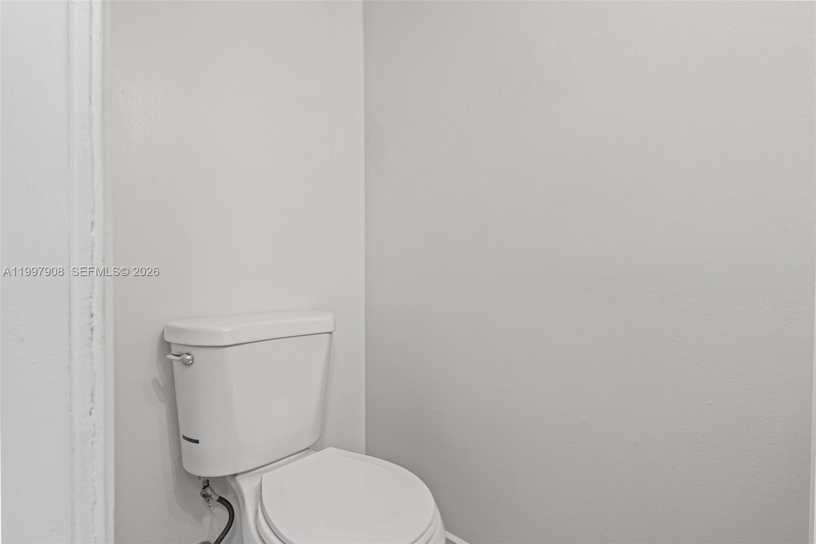 LAGUNA CONDO - Residential Lease