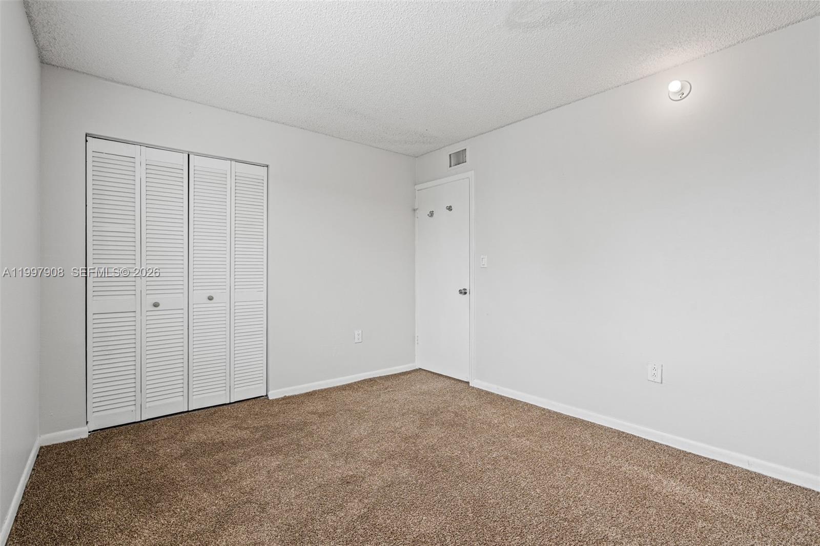 LAGUNA CONDO - Residential Lease