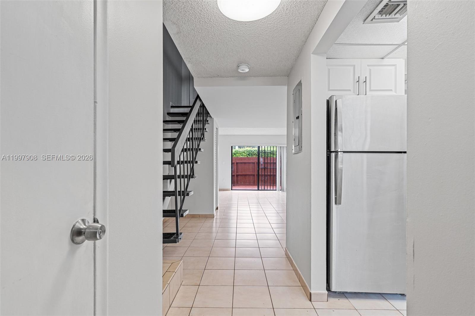 LAGUNA CONDO - Residential Lease