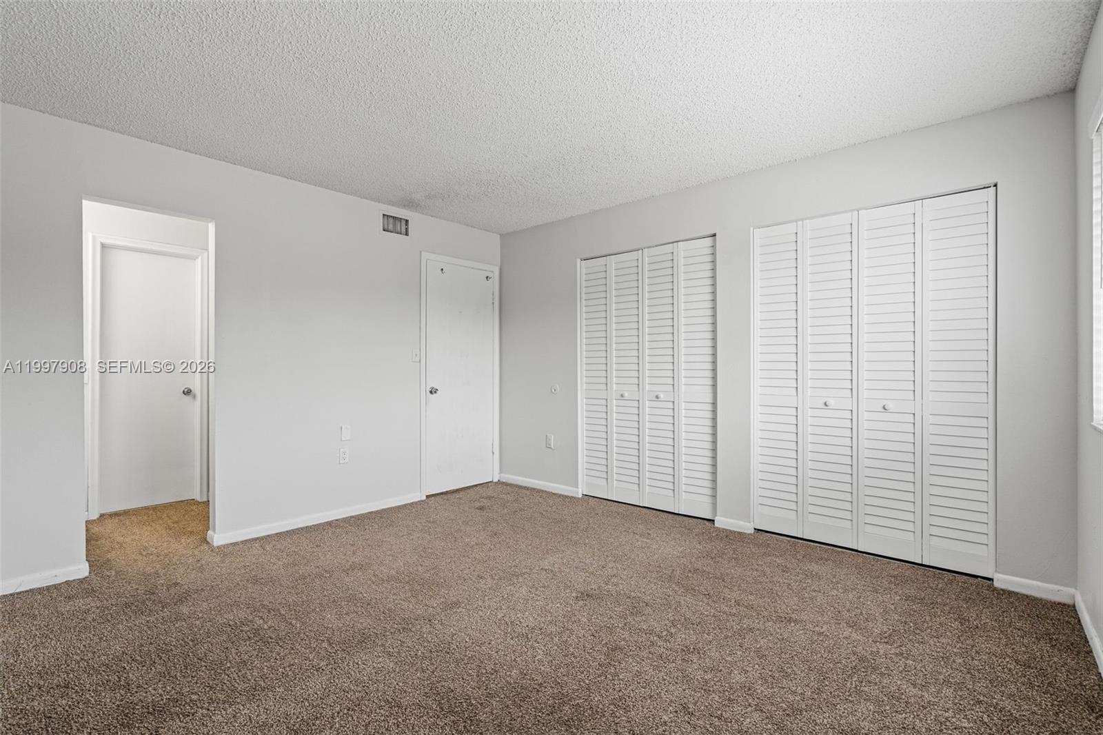 LAGUNA CONDO - Residential Lease