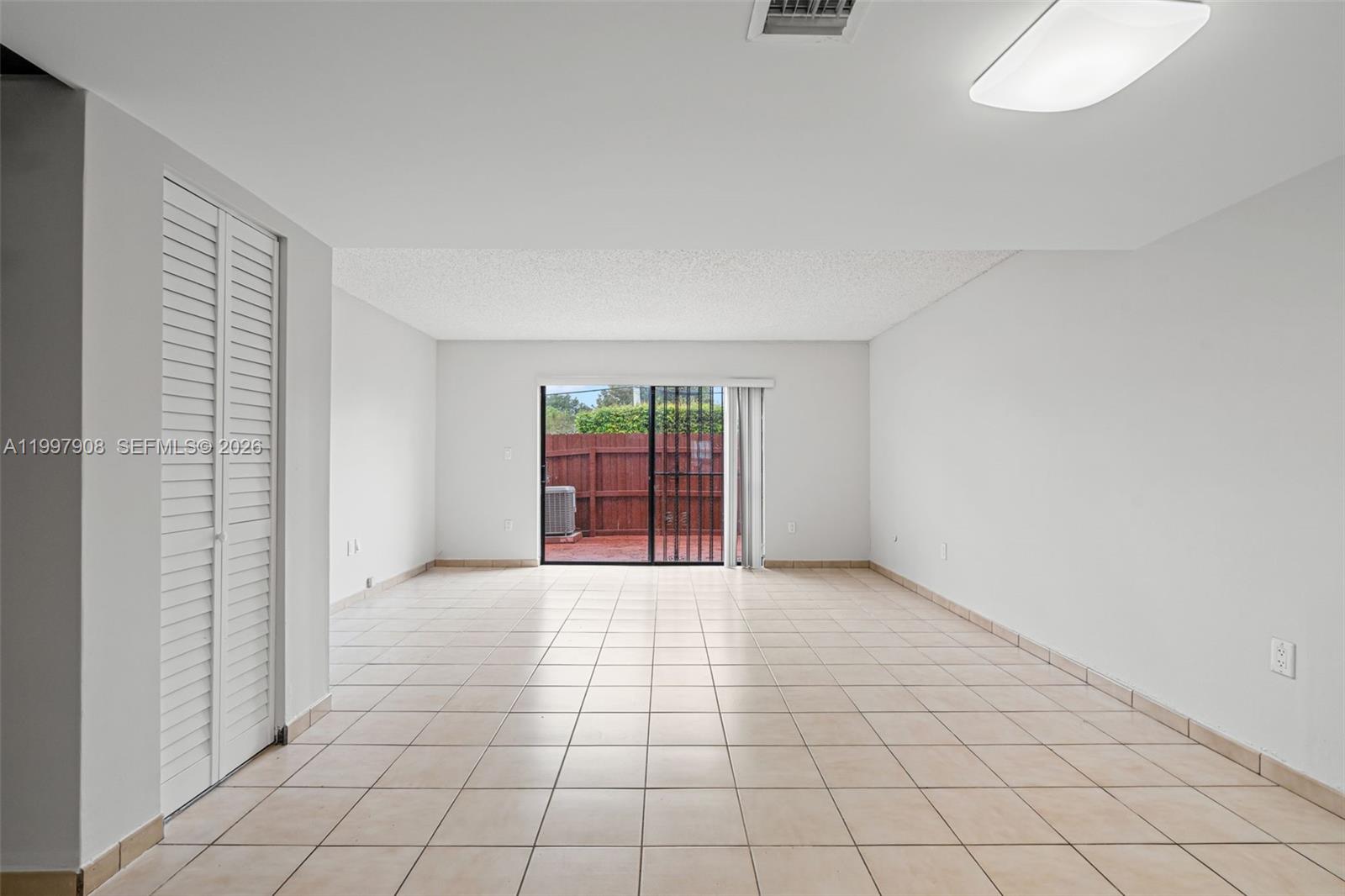 LAGUNA CONDO - Residential Lease