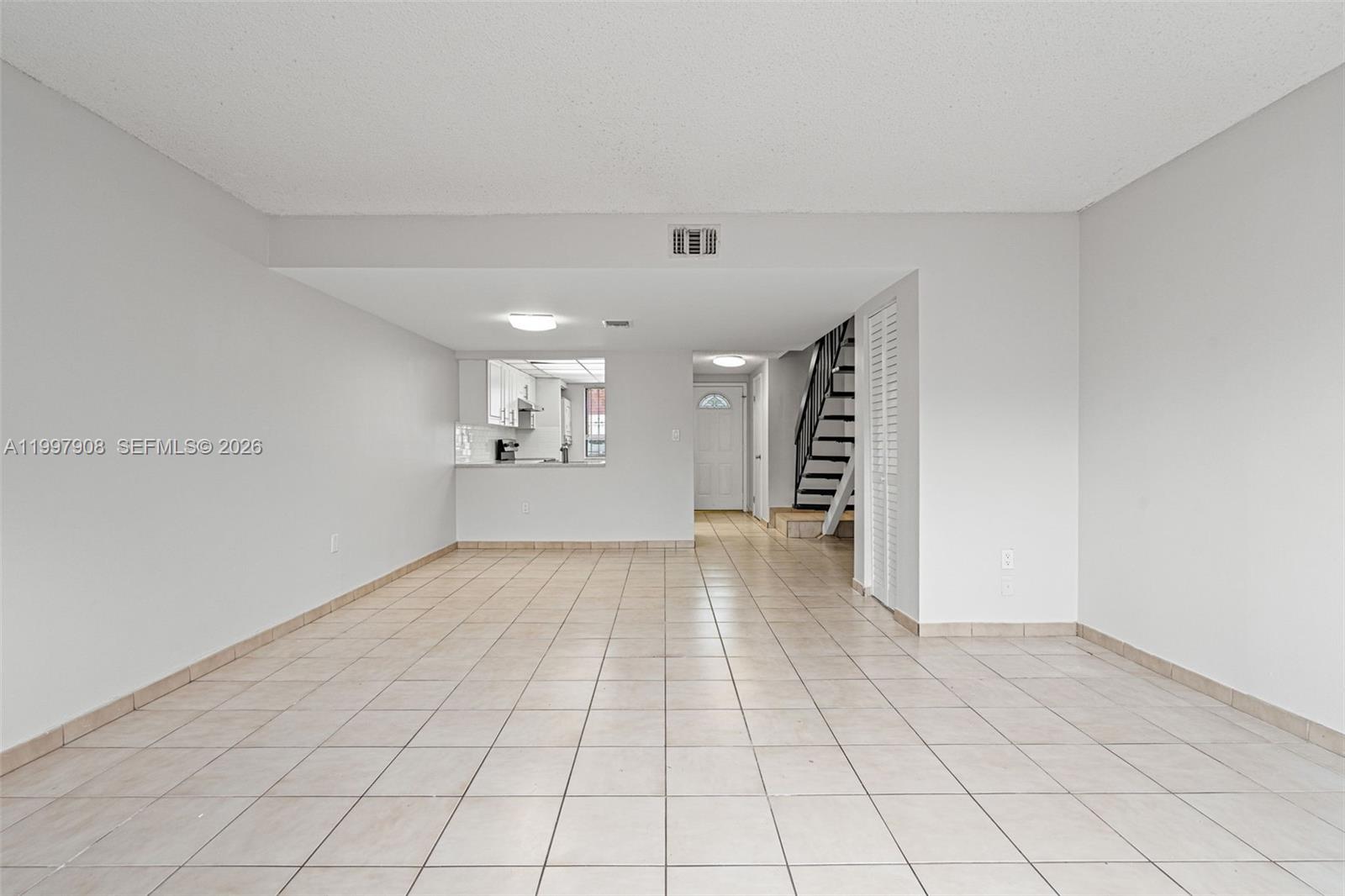 LAGUNA CONDO - Residential Lease