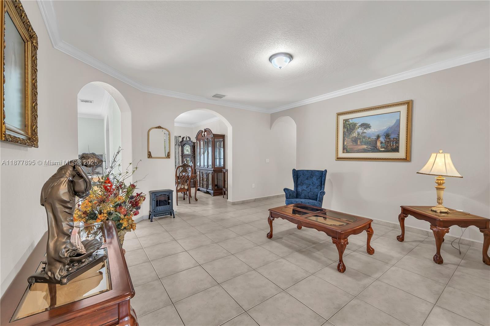 ROYAL GARDEN ESTATES - Residential