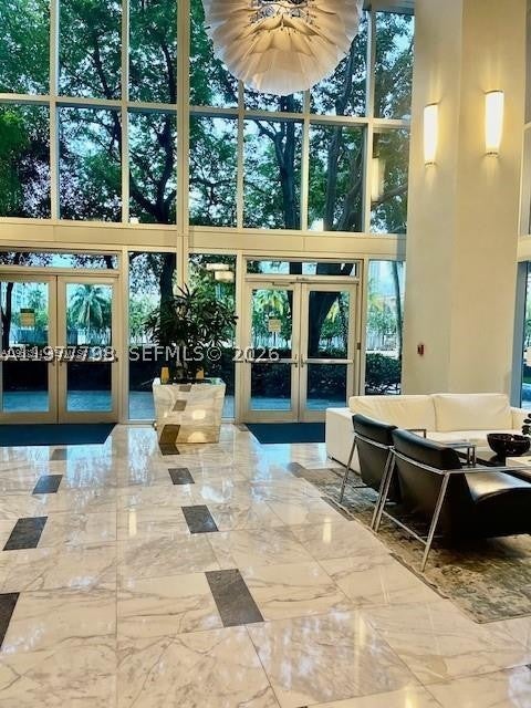 185 SW 7th St 1605