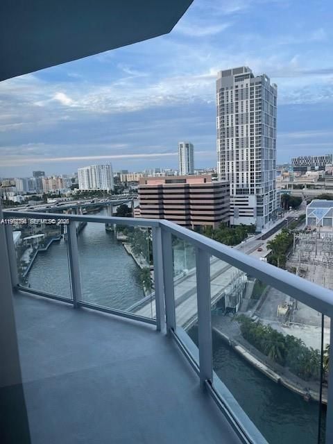 Tiny photo for 185 SW 7th St #1605, Miami, FL 33130 (MLS # A11977798)