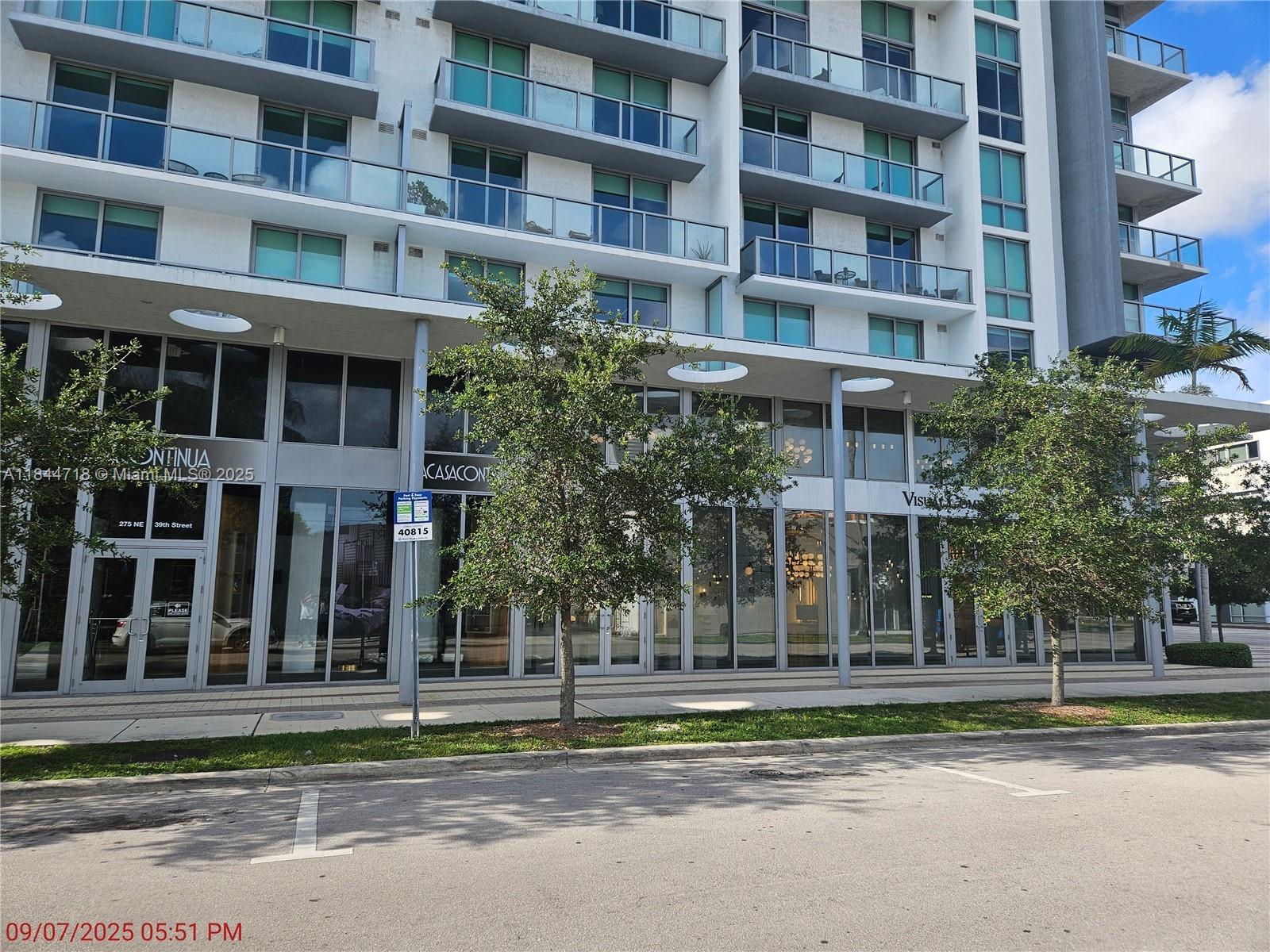 Incredible opportunity to purchase this Bank Owned premium unit within Quadro. Located within the Miami Design District this luxury and premium building is a work of art. Large 2 Bed/2 Bath in the premium stack with direct bay views. The building allows for short term rentals and this furnished unit is ready to be put to work. Floor to ceiling windows provides sunlight to pour in and fill every corner of the unit with natural light. The wrap around balcony allows for views of the skyline, bay and the design district itself. This is a rare opportunity to purchase a luxury unit at an affordable price. All offers must be submitted by the buyer’s agent using the online offer management system. Access the system via the link below.