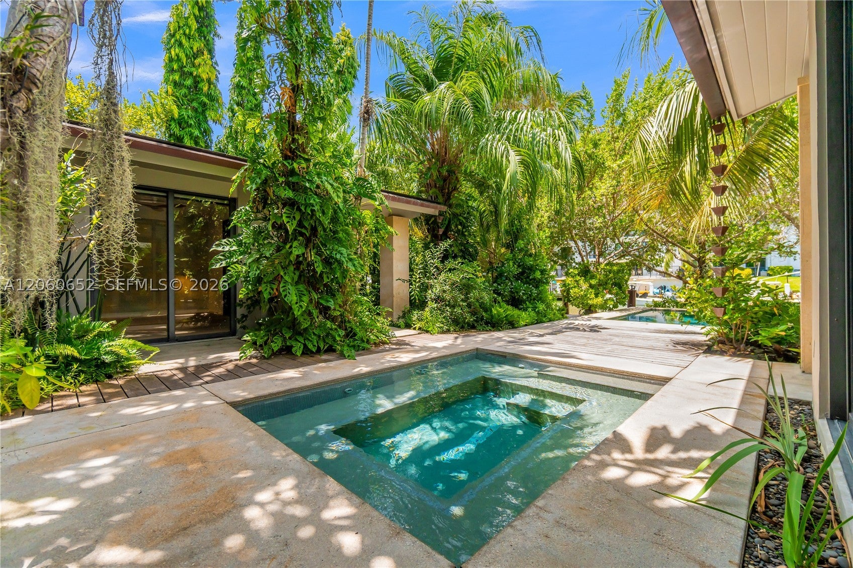 6840 Sunrise Pl