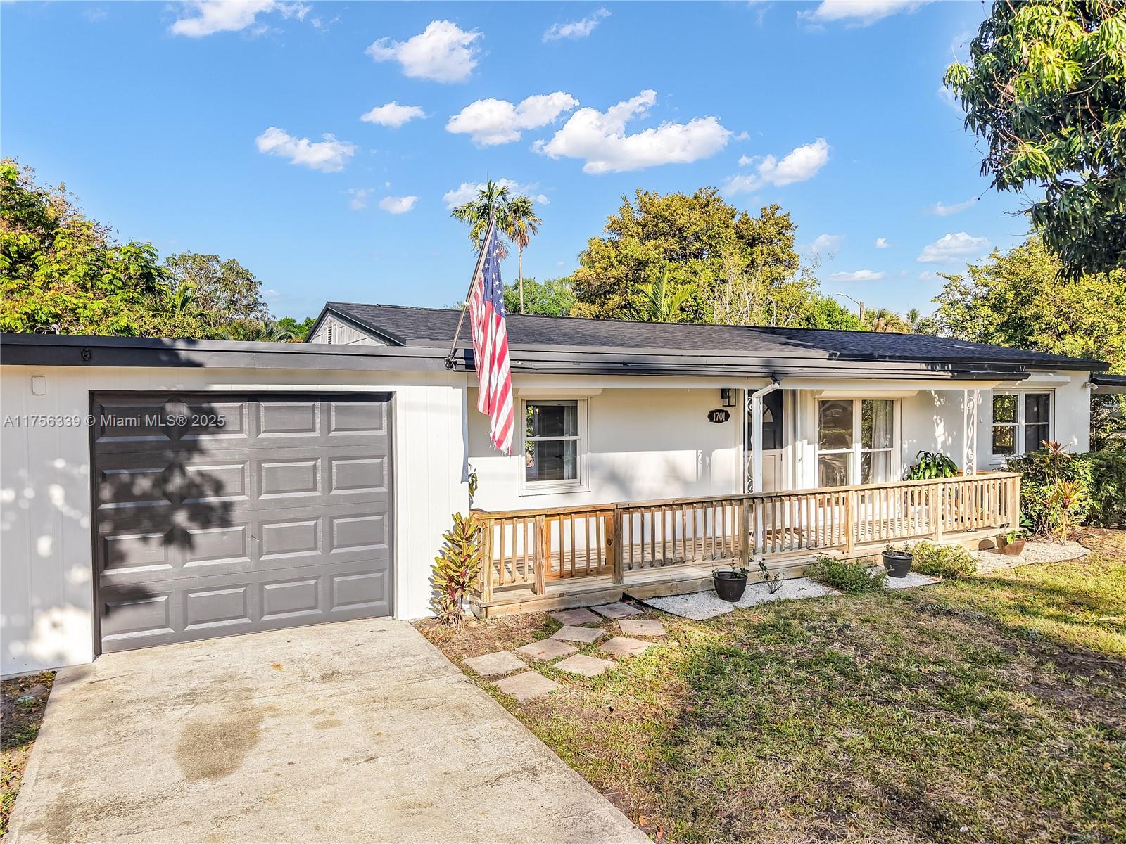 YELLOWSTONE PARK AMEN PLA - Residential