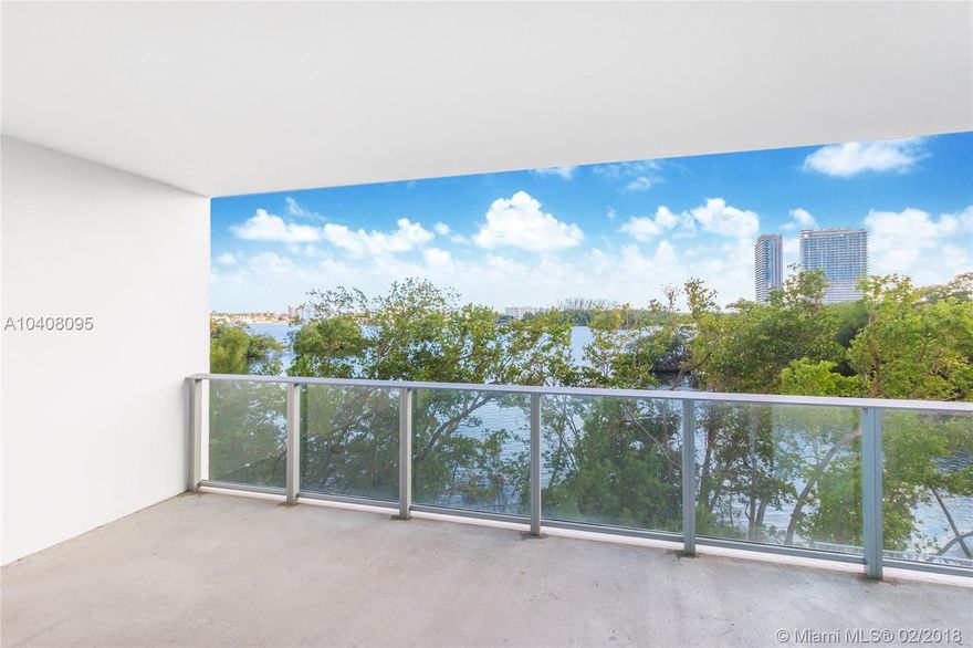Developer unit totally finished, white gloss flooring, closets, ready to move in!! Last unit on this line. Best price at The Reserve at Marina Palms.