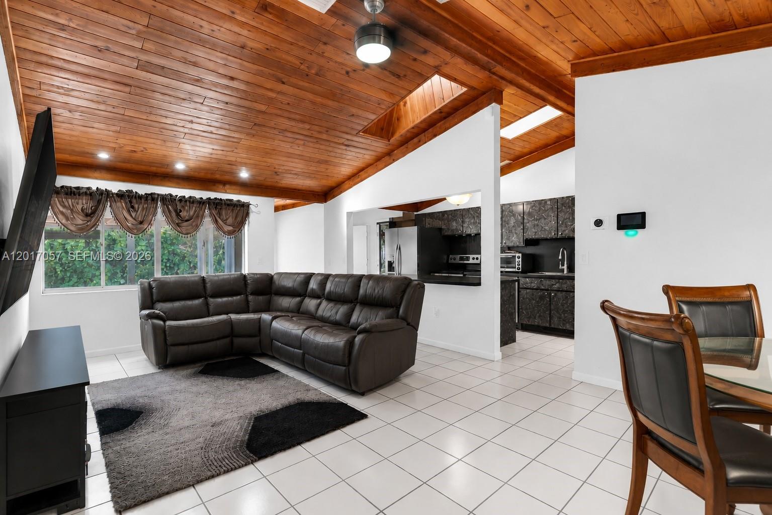 WELLEBY UNIT 1 - Residential