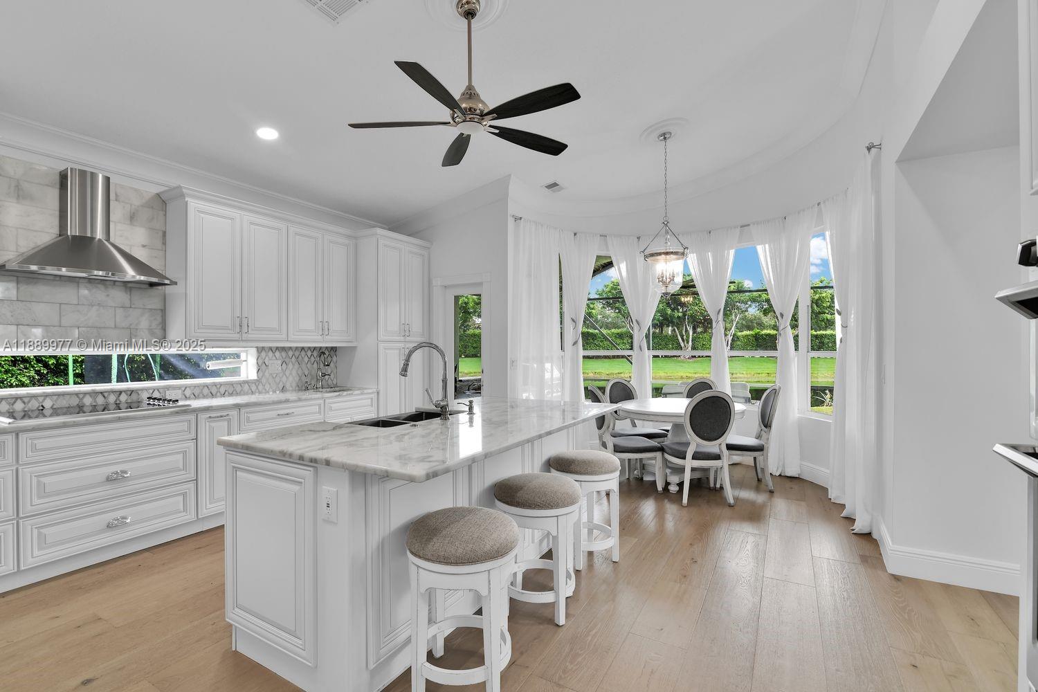 6622 Newport Lake Cir