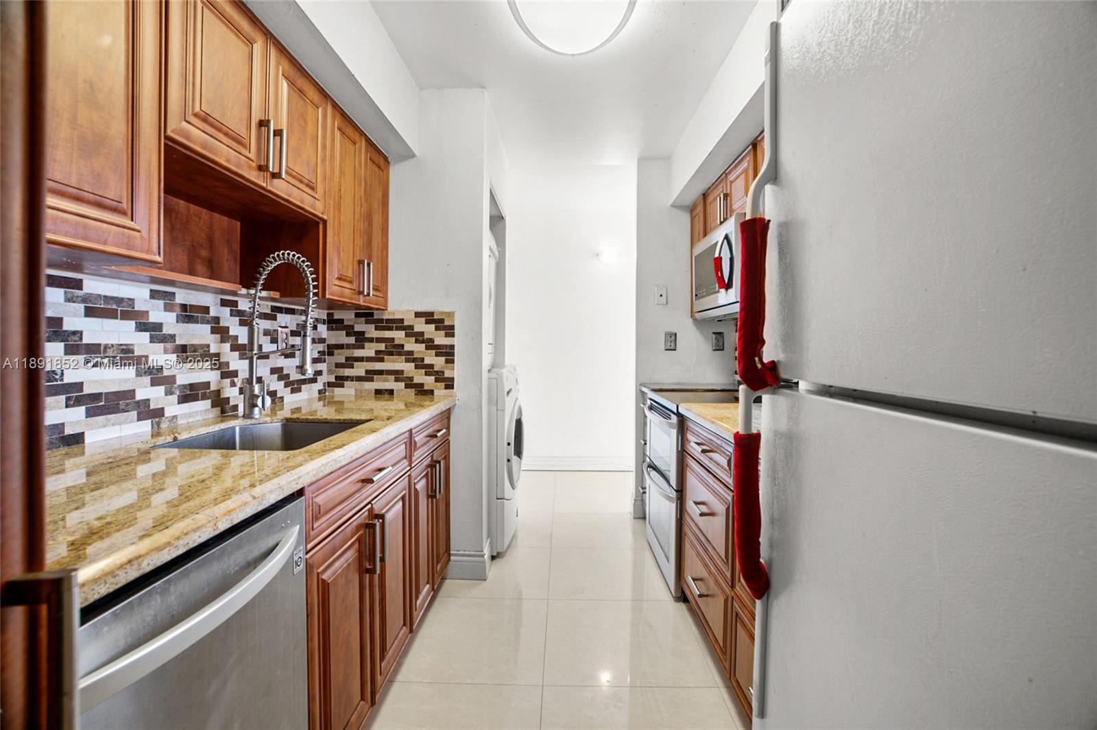 RIVER RUN CONDO PH I - Residential