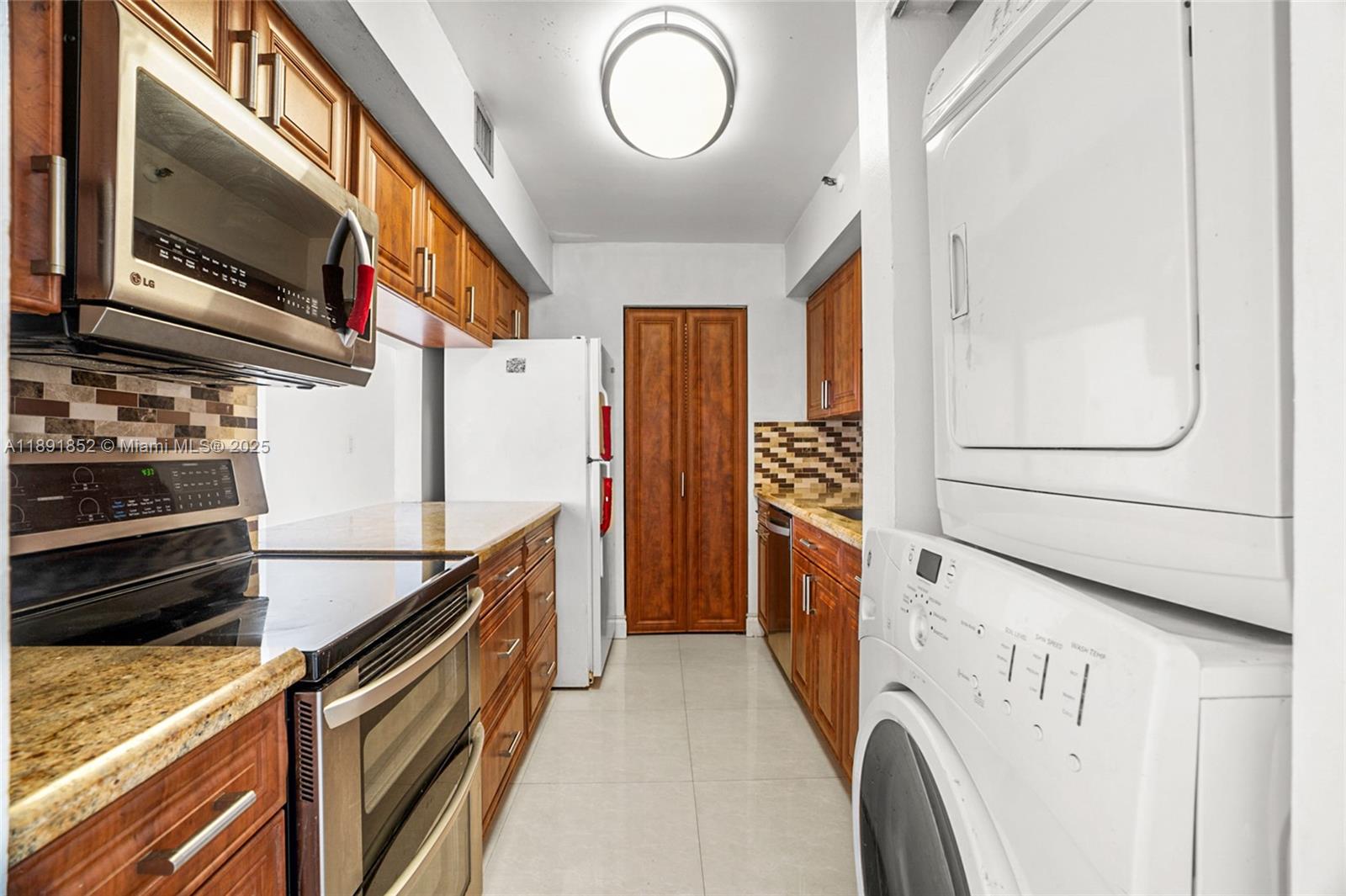 RIVER RUN CONDO PH I - Residential