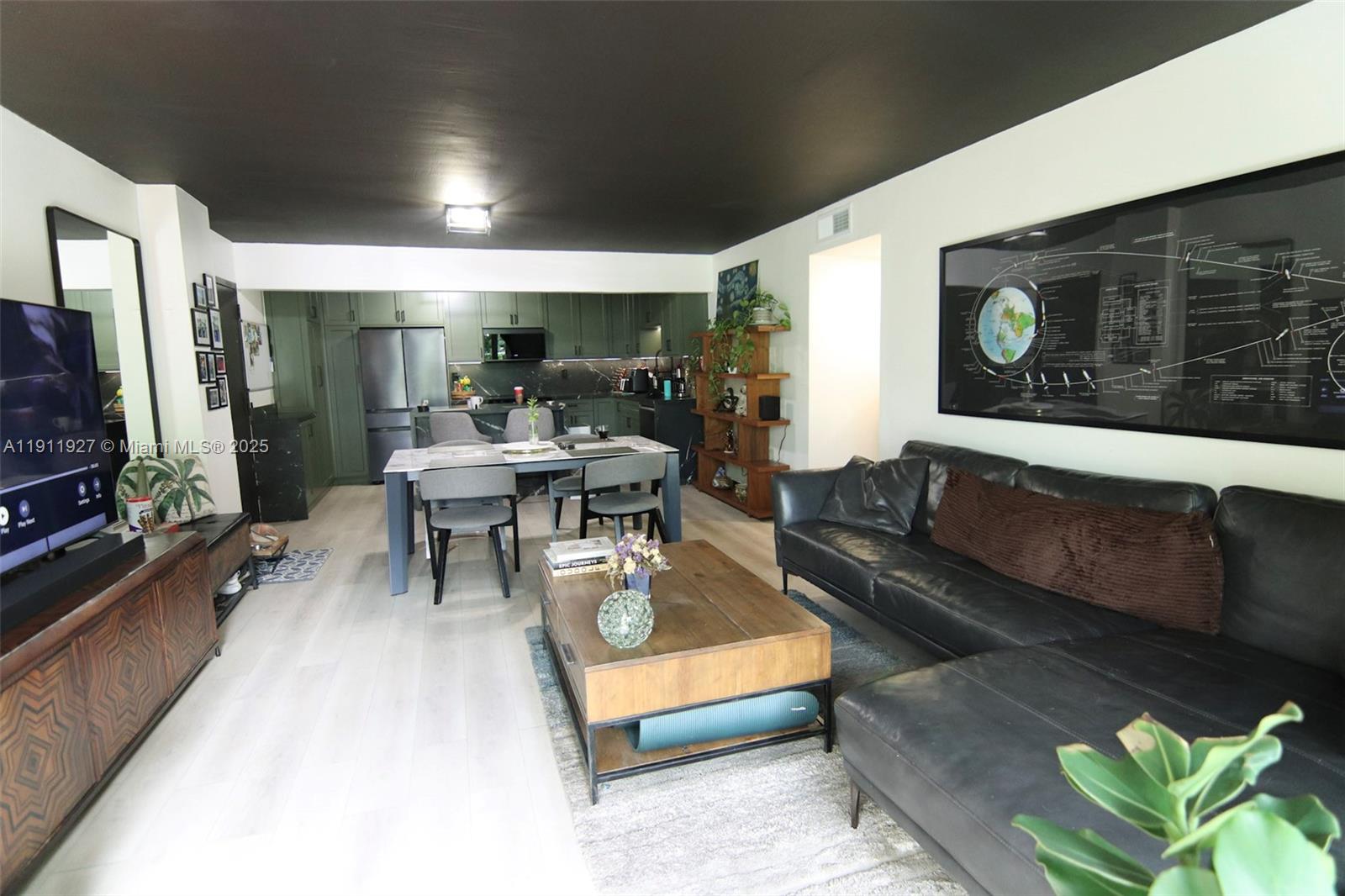 BOSTON PLAZA CONDO - Residential Lease