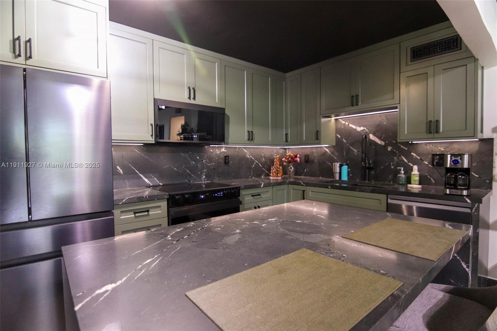 BOSTON PLAZA CONDO - Residential Lease