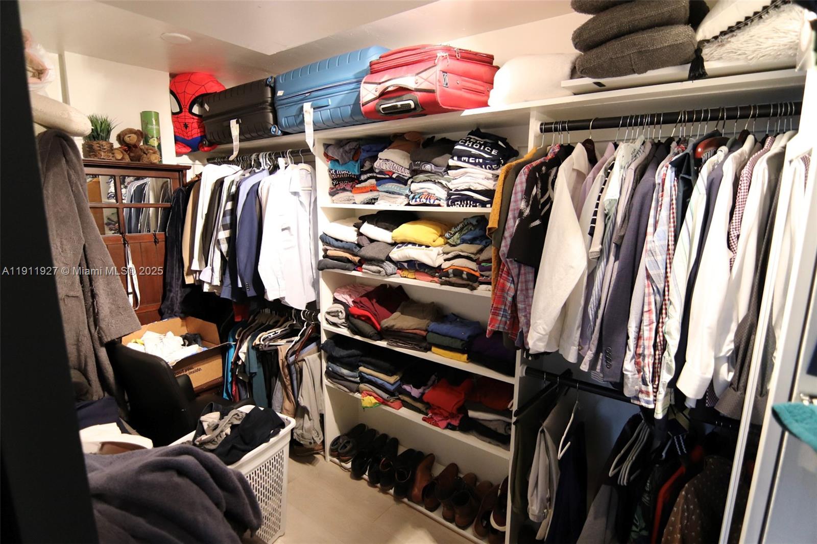 BOSTON PLAZA CONDO - Residential Lease