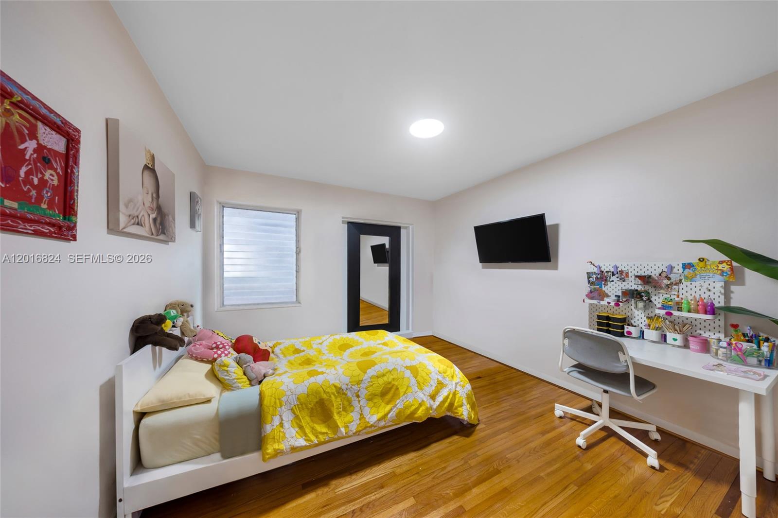 COUNTRY CLUB ESTATES SEC - Residential
