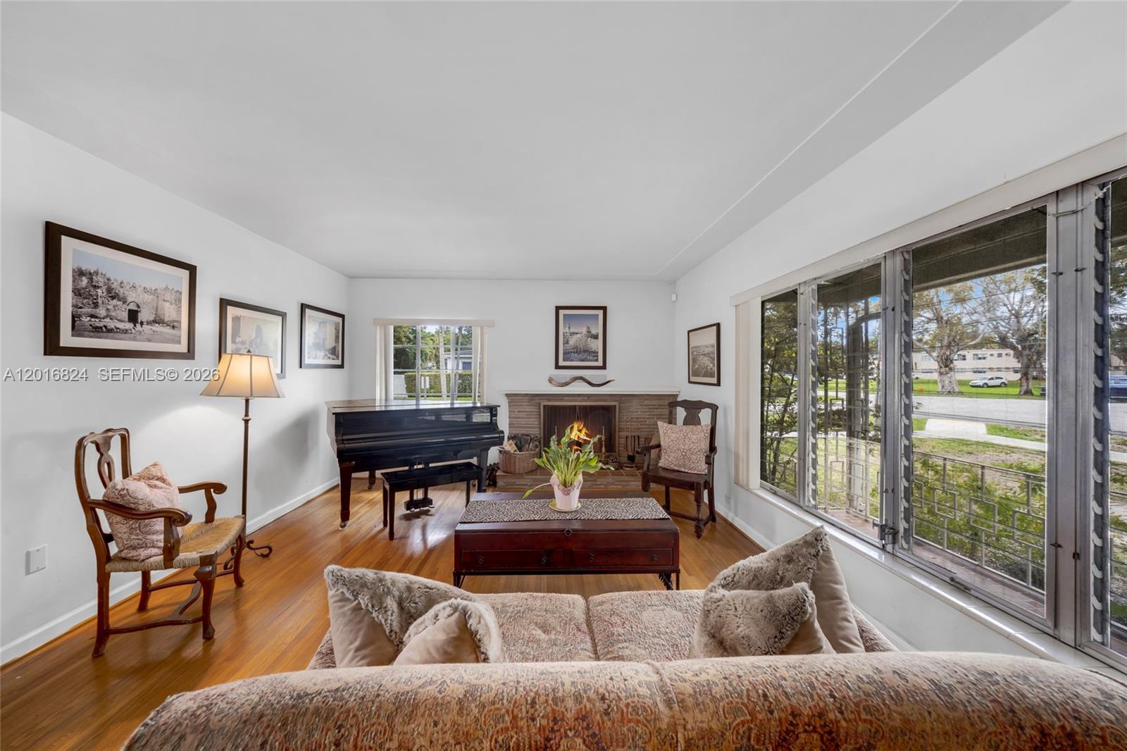 COUNTRY CLUB ESTATES SEC - Residential