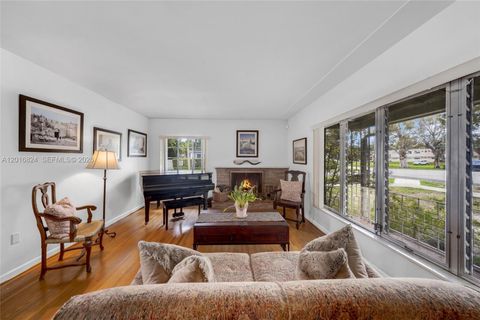 Photo of 400 Morningside Dr, Miami Springs, FL 33166 (MLS # A12016824)