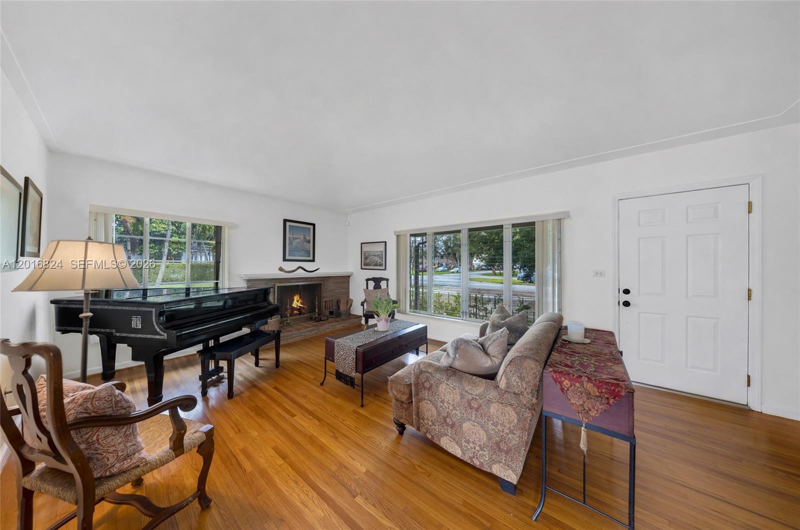 COUNTRY CLUB ESTATES SEC - Residential