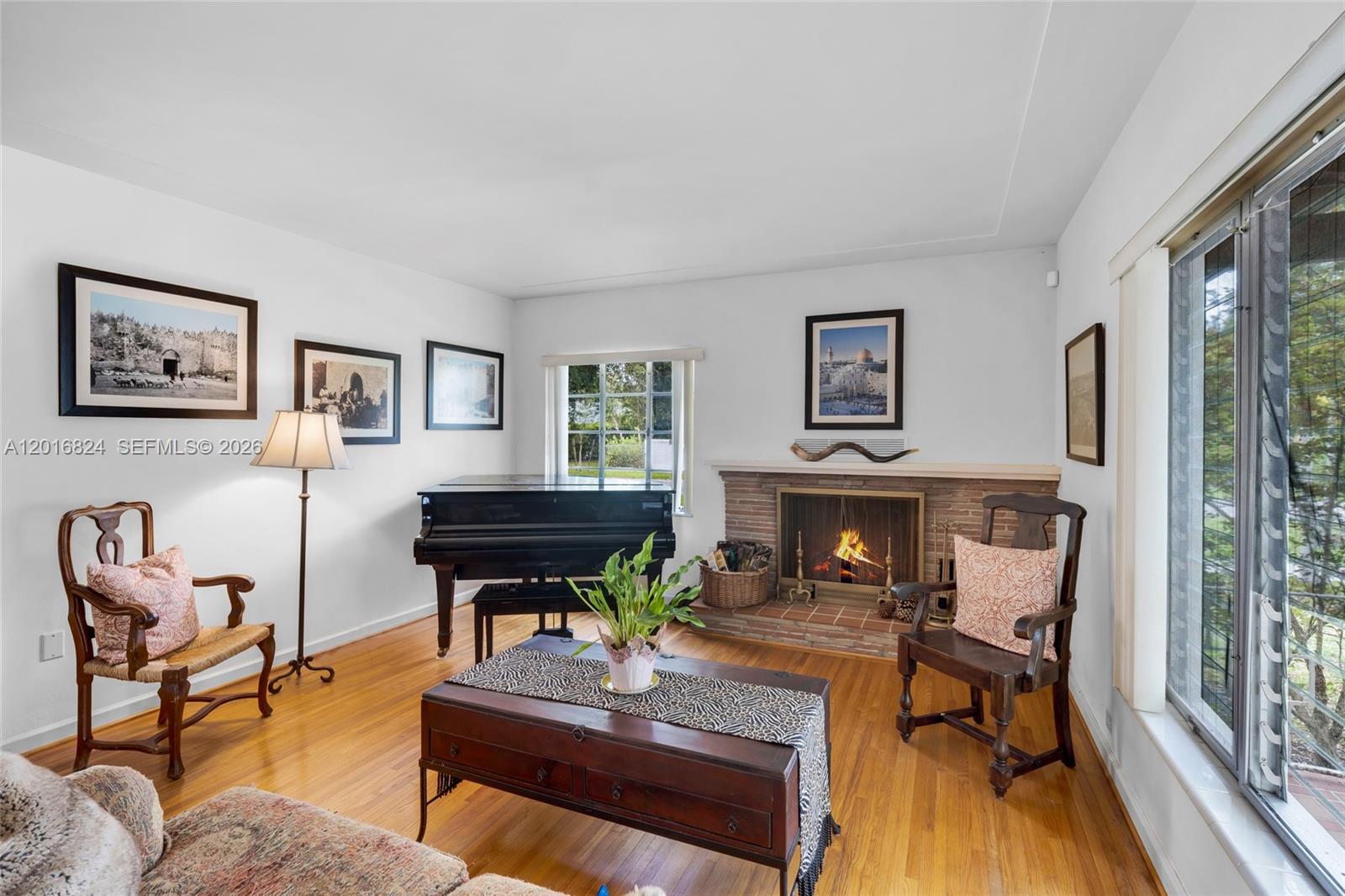 COUNTRY CLUB ESTATES SEC - Residential