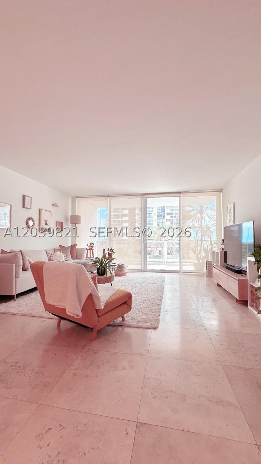 5700 Collins Ave 3N