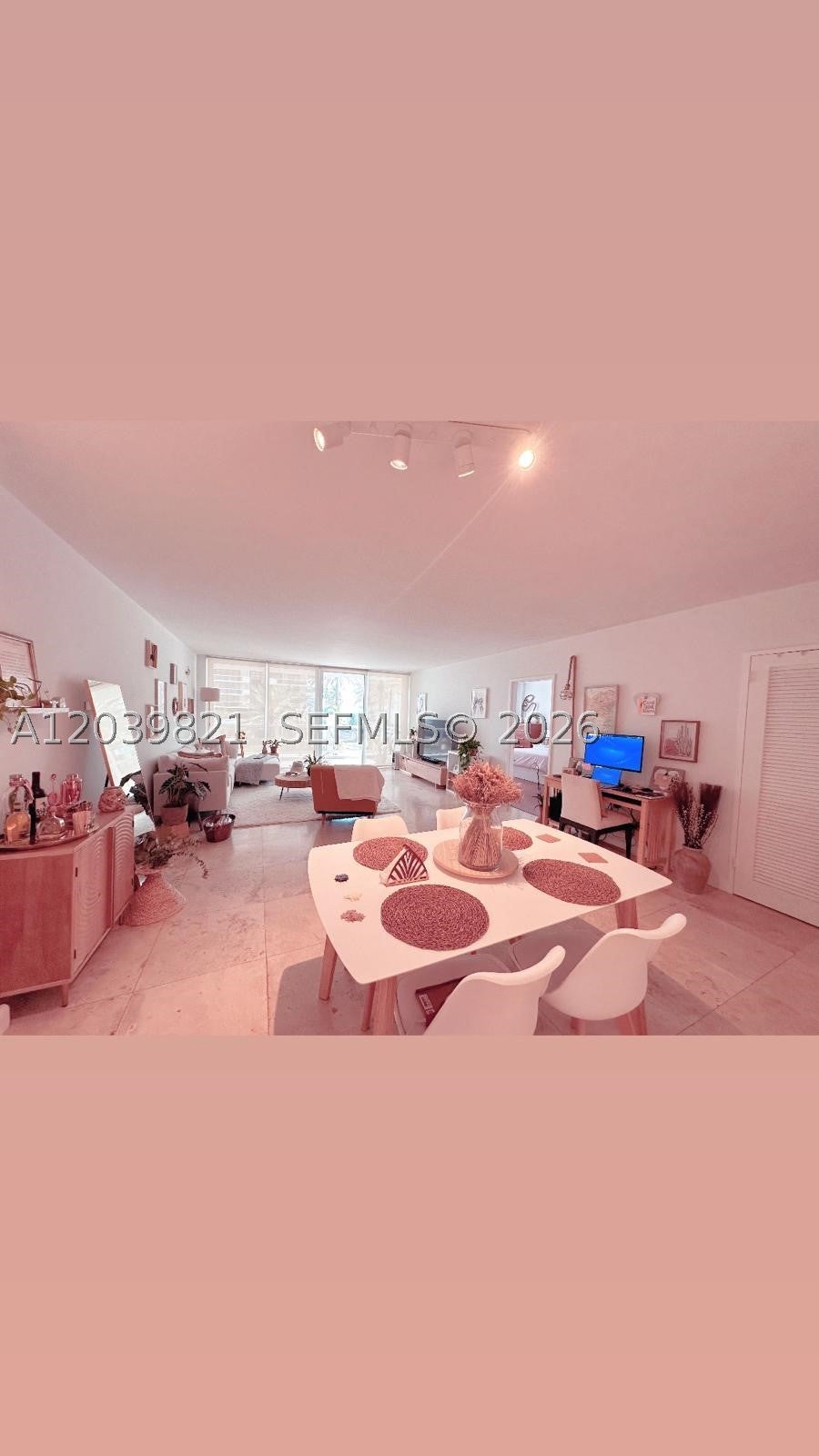 5700 Collins Ave 3N